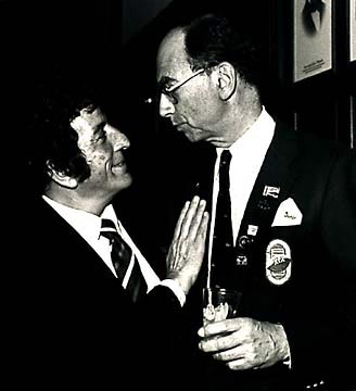 [Photo of Singer Tony Bennet and  State Senator Quenten Kopp]