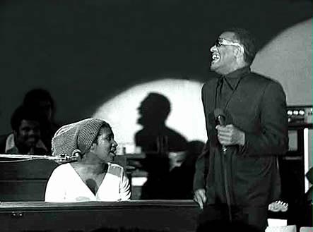 [Photo:Aretha Franklin & Ray Charles]