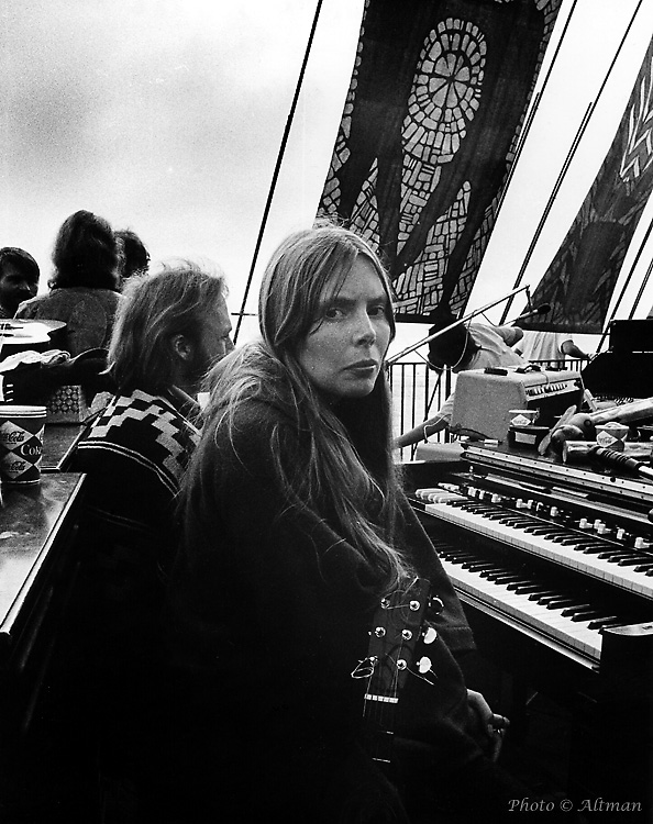 Joni Mitchell - 1969- Big Sur, CA